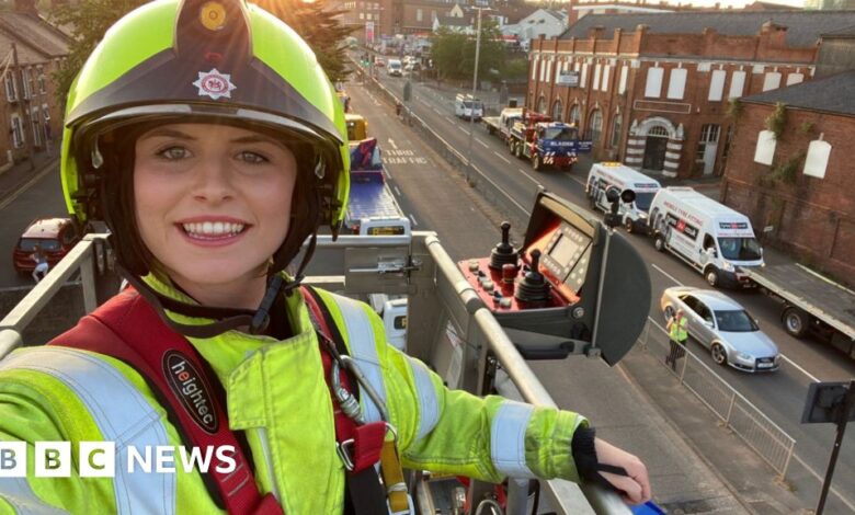 122613613 elsiefirefighter1.jpg