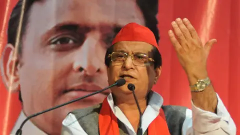 Getty Images Samajwadi Political Party Senior Leader Azam Khan Speech at the State Conferences of Samajwadi Party on December 02,2017 in Kolkata.