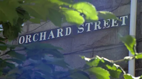 Orchard Street sign