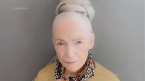 Sandra O'Neill Mary Martin