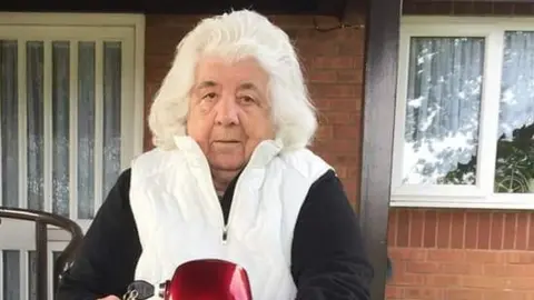 Debbie Smiley Betty Steele