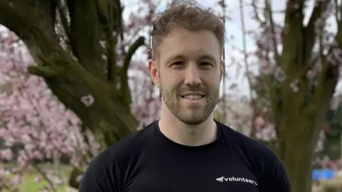  Ashley Staines Ashley Staines