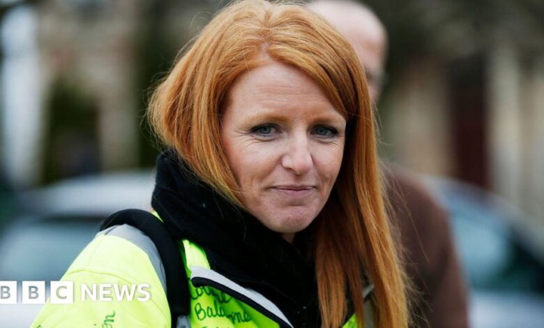 105323164 giletsingridafp15jan.jpg