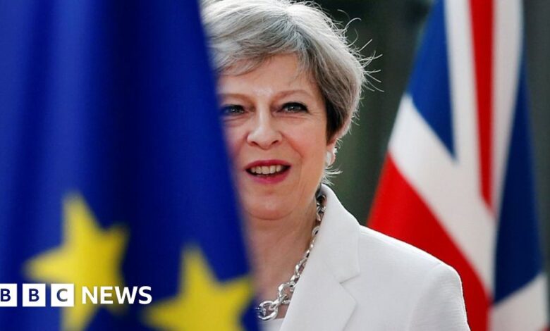 97647985 hi040217592.jpg