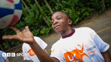 98002844 boy basketball mg 1010.jpg