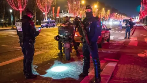 EPA French police check motorists' documents in central Paris