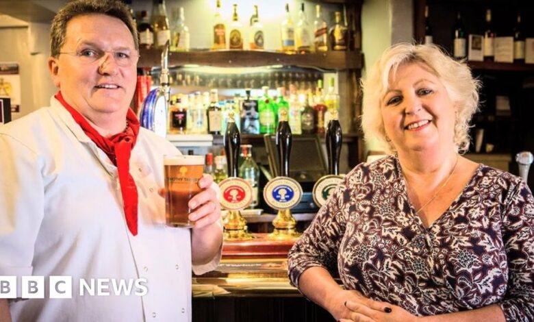 119310964 markandjeanlee.jpg